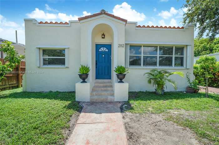 photo 1: 2112 SW 17th St, Miami FL 33145