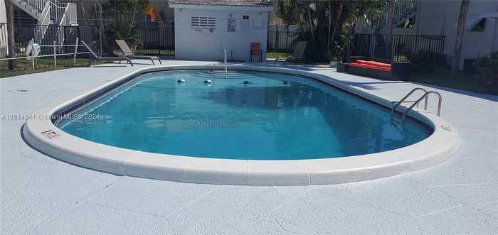 photo 25: 2000 NE 51st Ct Unit 107, Fort Lauderdale FL 33308