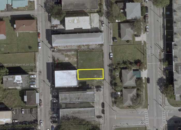 photo 1: 1818 NW 2nd Ave, Miami FL 33136