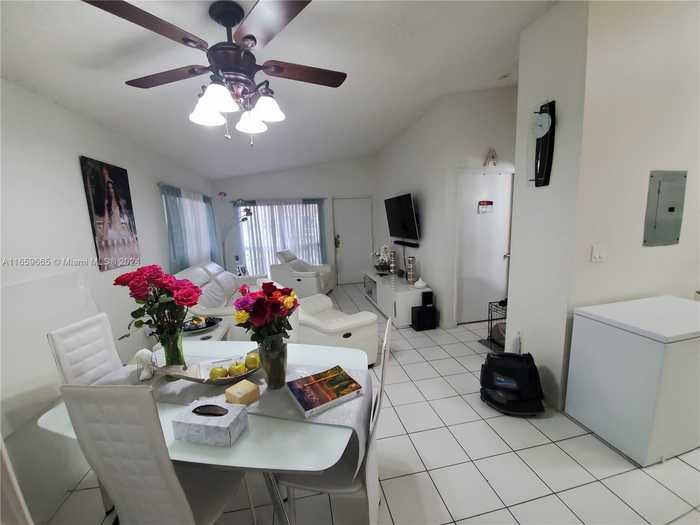 photo 2: 15328 SW 77th Ln Unit 203, Miami FL 33193