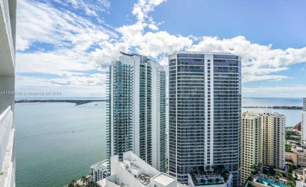 photo 2: 1200 Brickell Bay Dr Unit 4121, Miami FL 33131