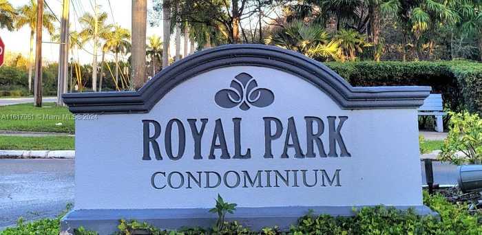 photo 38: 120 Royal Park Dr Unit 3B, Oakland Park FL 33309