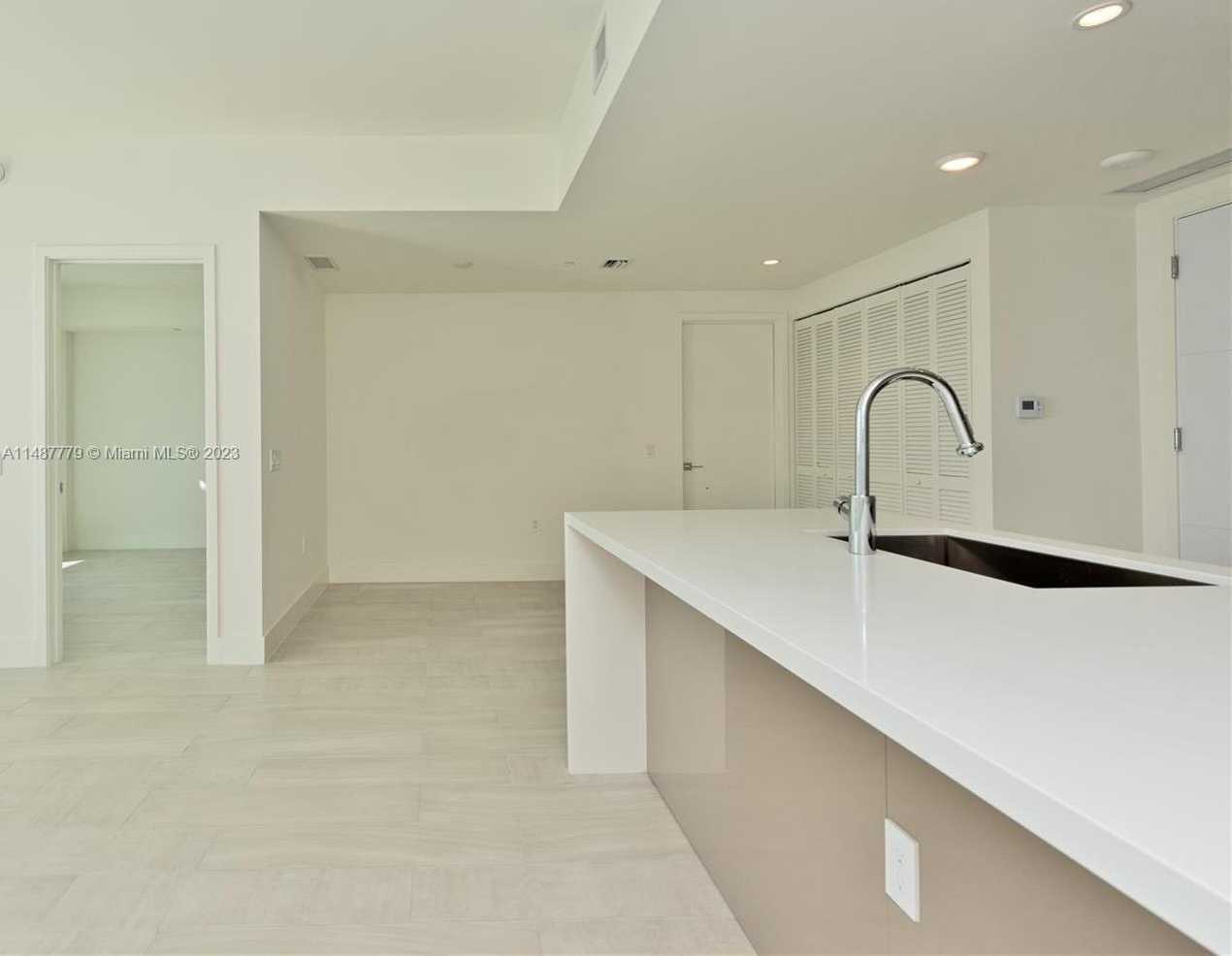 photo 3: 2000 Metropica Way Unit 2206, Sunrise FL 33323