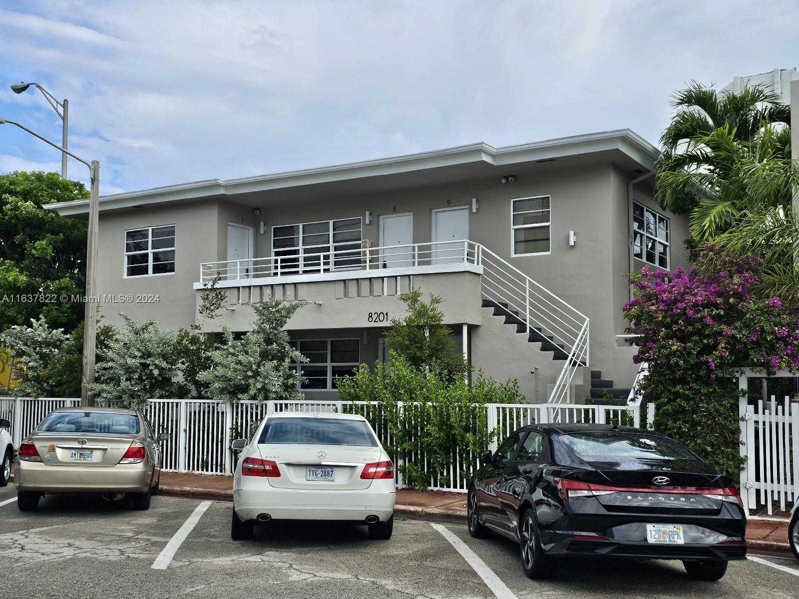 photo 1: 8201 Harding Ave, Miami Beach FL 33141