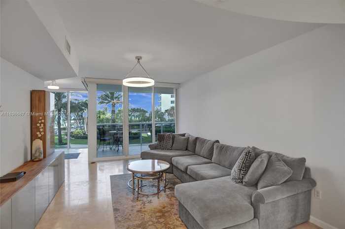 photo 2: 19111 Collins Ave Unit 202, Sunny Isles Beach FL 33160