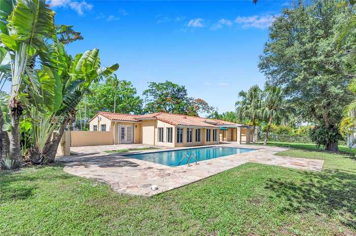 photo 1: 7020 SW 56th St, Miami FL 33155