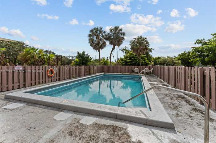 photo 27: 605 NW 72nd Ave Unit 406, Miami FL 33126