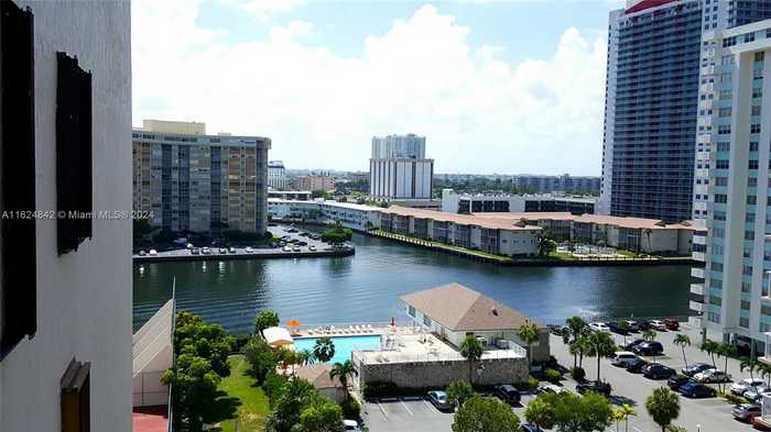 photo 1: 1865 S Ocean Dr Unit 10B, Hallandale Beach FL 33009