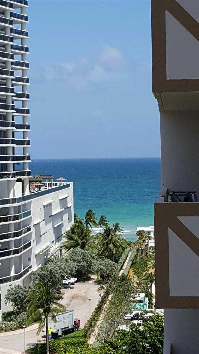 photo 2: 1865 S Ocean Dr Unit 10B, Hallandale Beach FL 33009