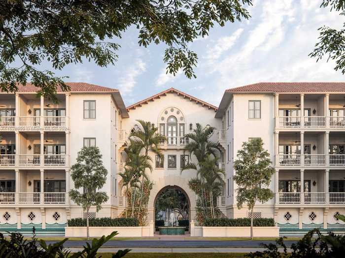 photo 1: 504 Malaga Ave Unit F21, Coral Gables FL 33134