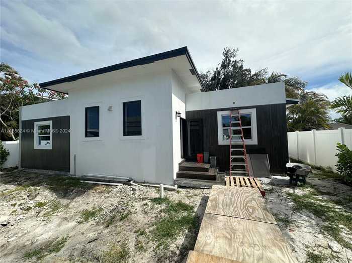 photo 14: 224 SW 12th St, Dania Beach FL 33004