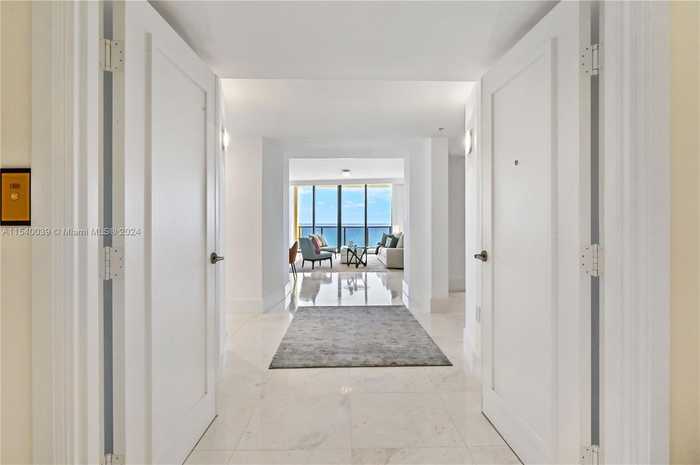 photo 1: 16275 Collins Ave Unit 1501, Sunny Isles Beach FL 33160