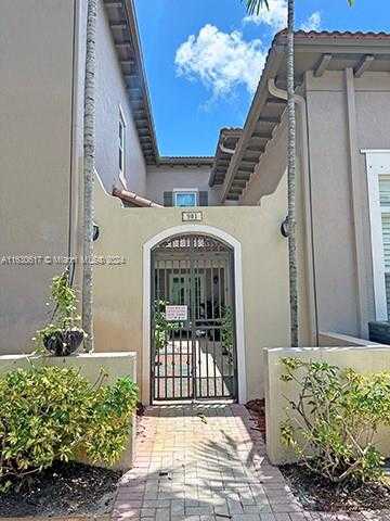 photo 1: 901 SW 146th Ter Unit 901, Pembroke Pines FL 33027