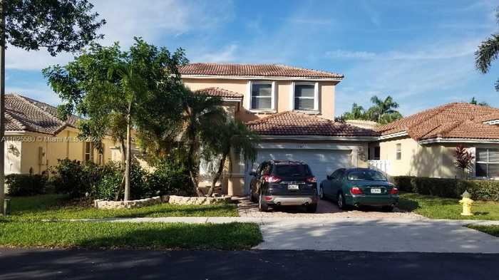 photo 1: 13423 SW 27th St, Miramar FL 33027