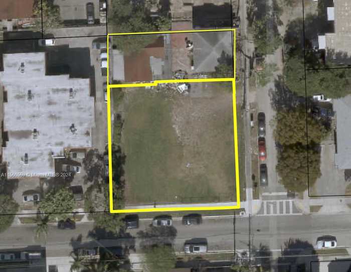 photo 6: 1111 NW 6th St, Miami FL 33136