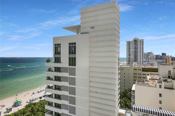 photo 1: 4391 COLLINS AVE Unit 1415, Miami Beach FL 33140