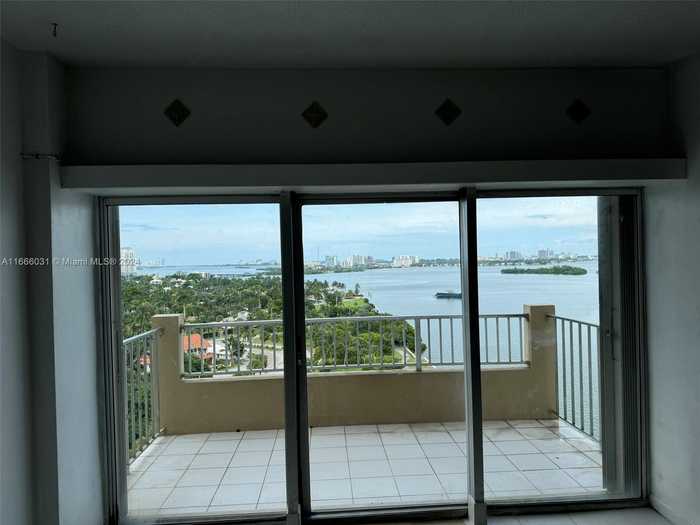 photo 2: 880 NE 69th St Unit 12R, Miami FL 33138