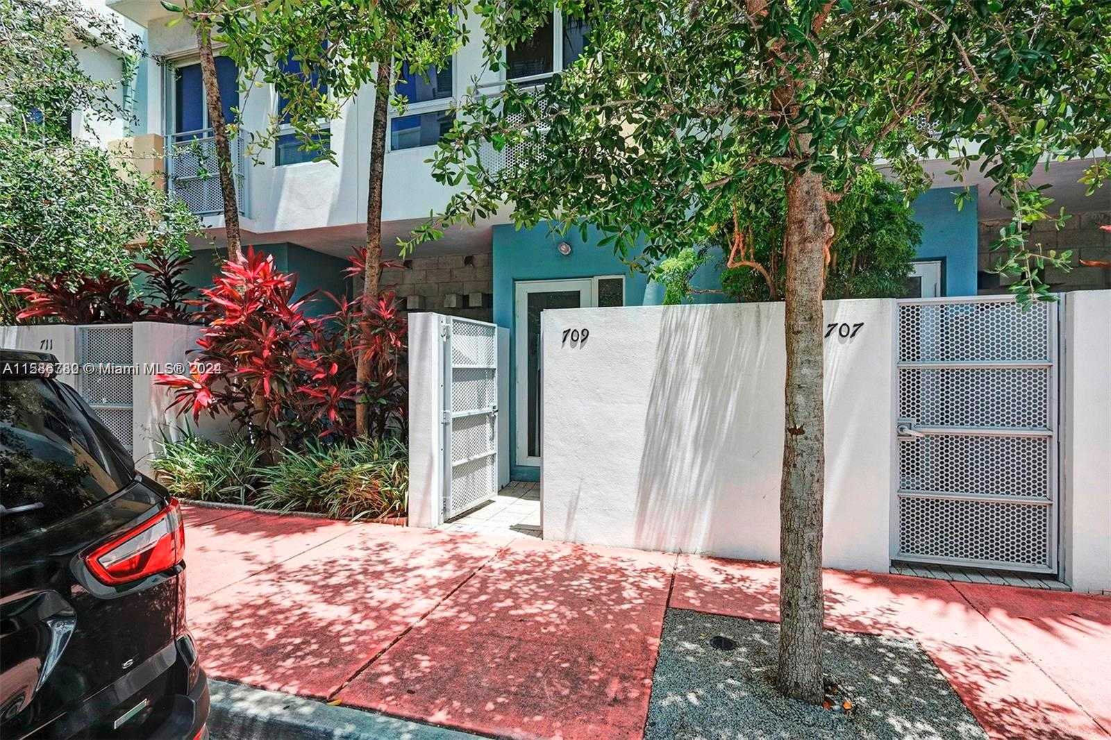 photo 2: 709 2nd St Unit 5, Miami Beach FL 33139