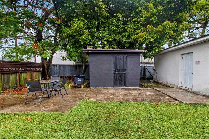 photo 32: 2176 NW 51st St, Miami FL 33142