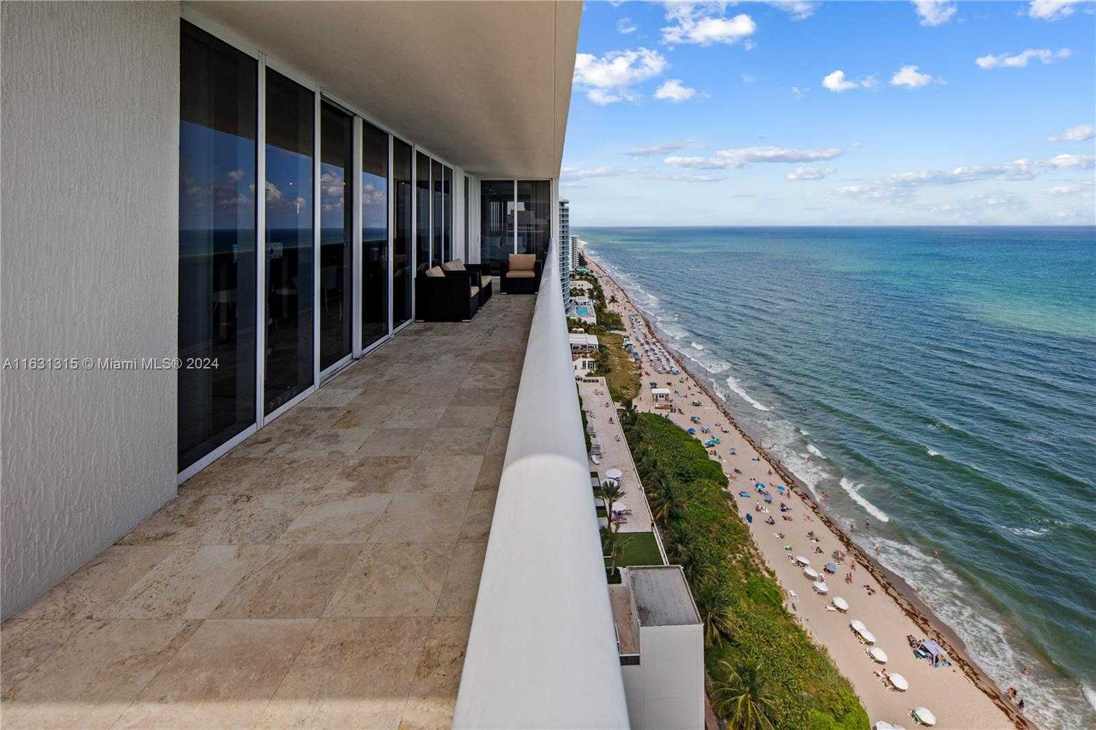 photo 3: 1830 S Ocean Dr Unit 2202, Hallandale Beach FL 33009