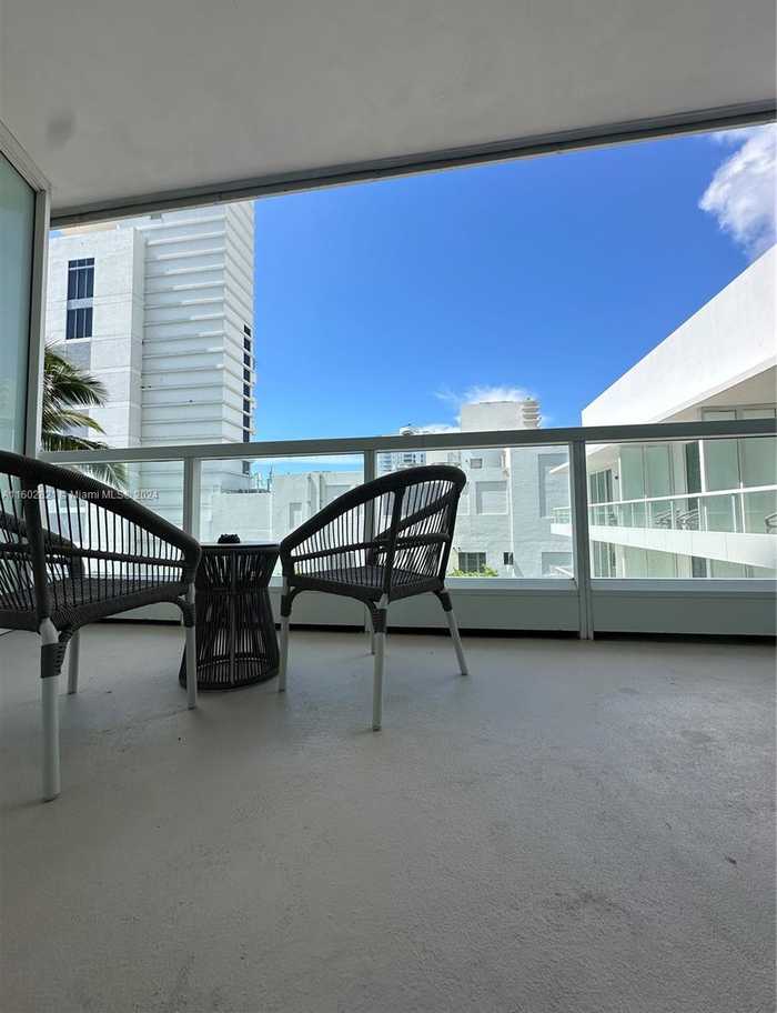 photo 2: 4391 Collins Ave Unit 816, Miami Beach FL 33140