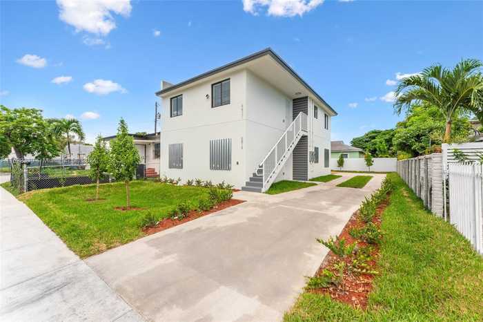 photo 1: 6819 NW 17th Ave, Miami FL 33147