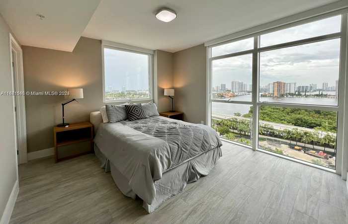 photo 23: 400 Sunny Isles Blvd Unit 1115, Sunny Isles Beach FL 33160