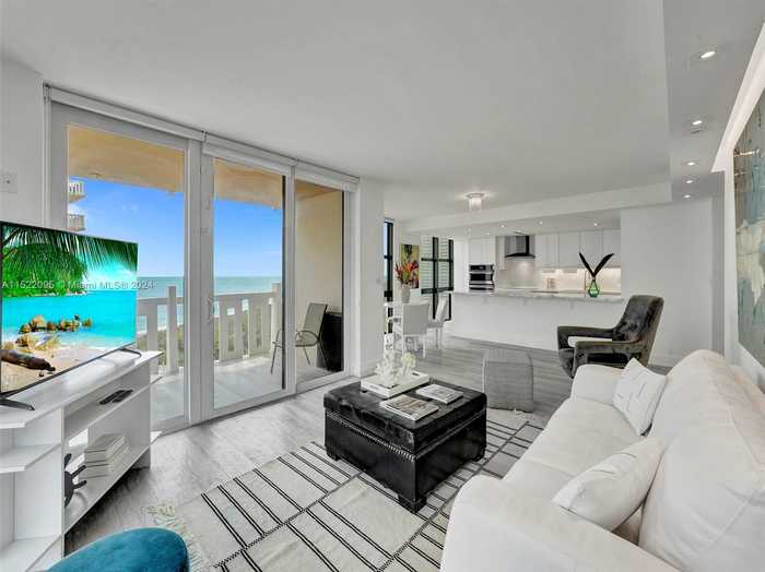 photo 2: 1121 Crandon Blvd Unit F901, Key Biscayne FL 33149