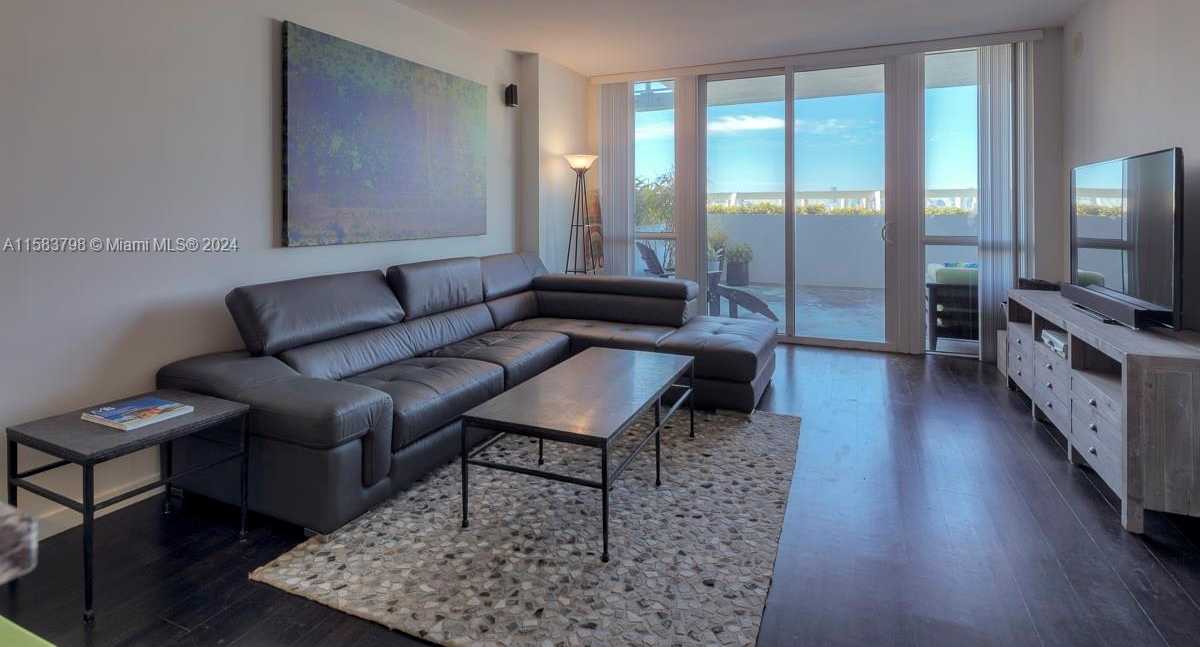 photo 1: 520 West Ave Unit 503, Miami Beach FL 33139