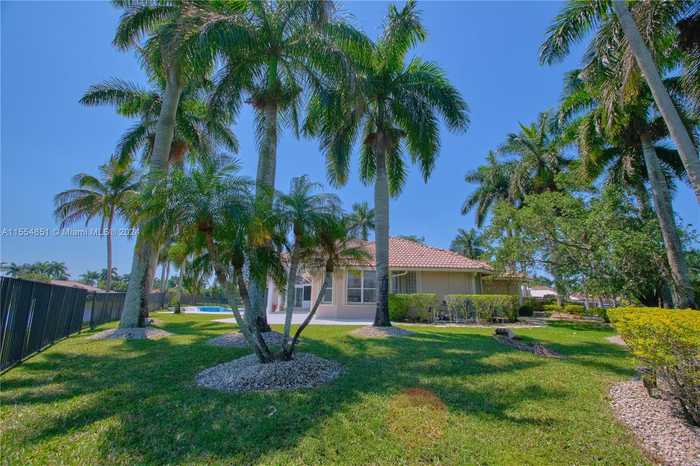 photo 81: 2534 Poinciana Dr, Weston FL 33327