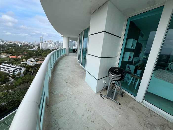 photo 13: 2127 Brickell Ave Unit 2205, Miami FL 33129