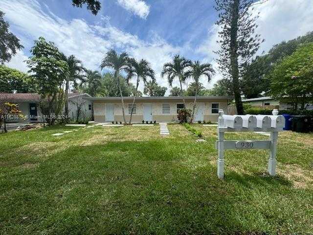 photo 2: 930 SW 29th St, Fort Lauderdale FL 33315