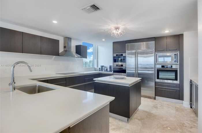 photo 20: 17001 Collins Ave Unit 2401, Sunny Isles Beach FL 33160