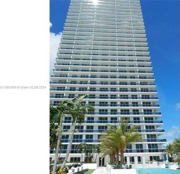 photo 1: 600 NE 27 ST Unit 2304, Miami FL 33137