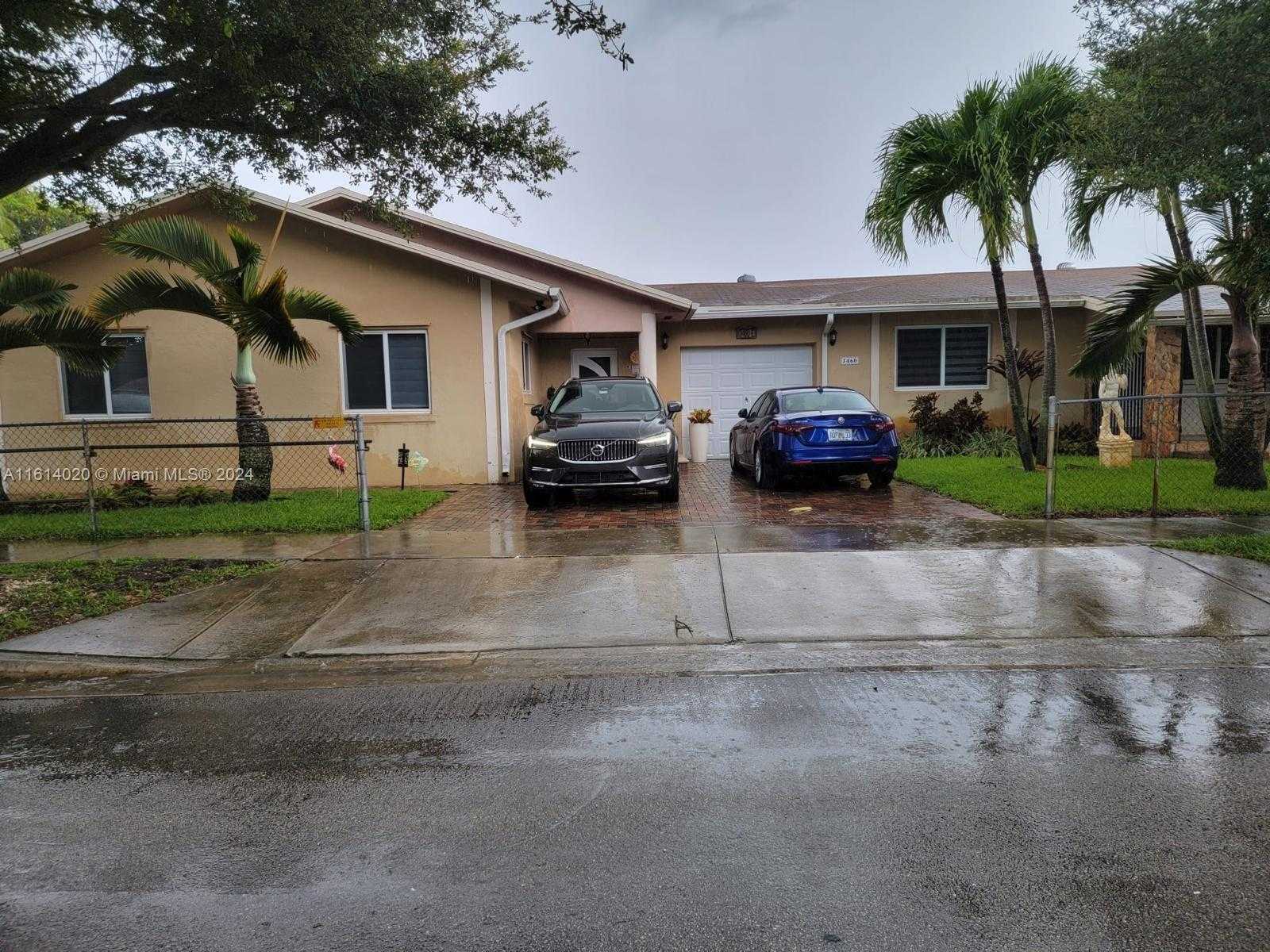 photo 1: 3460 E 6th Ave, Hialeah FL 33013