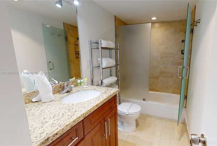 photo 22: 19370 Collins Ave Unit 1016, Sunny Isles Beach FL 33160