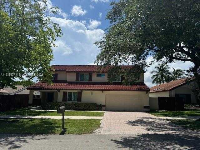 photo 3: 2690 S Bridge Rd, Cooper City FL 33026