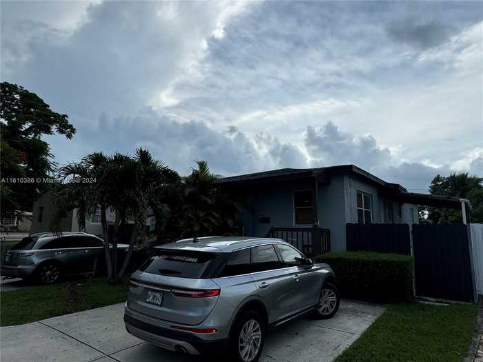 photo 1: 3608-3610 SW 28th St, Miami FL 33133