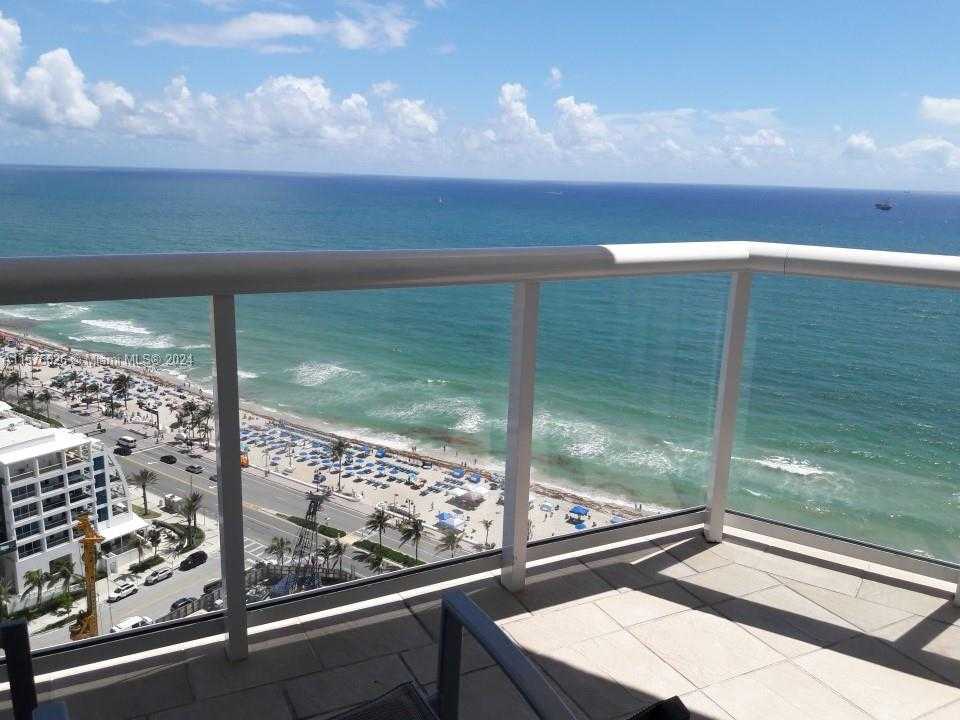 photo 3: 505 N Fort Lauderdale Beach Blvd Unit 2110, Fort Lauderdale FL 33304