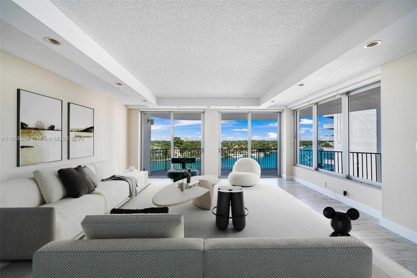 photo 1: 5660 Collins Ave Unit 7D, Miami Beach FL 33140