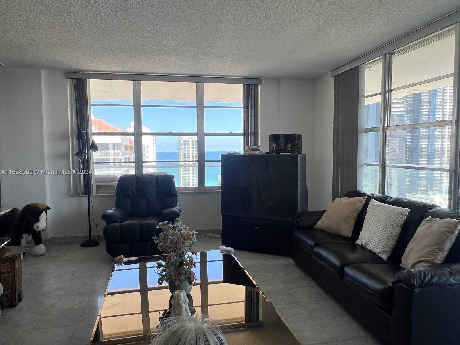 photo 3: 230 174th St Unit 2403, Sunny Isles Beach FL 33160