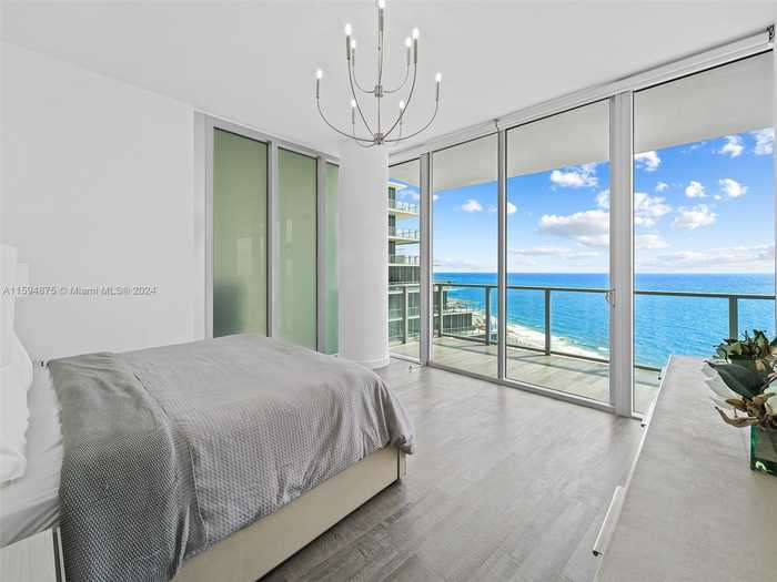 photo 2: 2200 N Ocean Blvd Unit S1405, Fort Lauderdale FL 33305