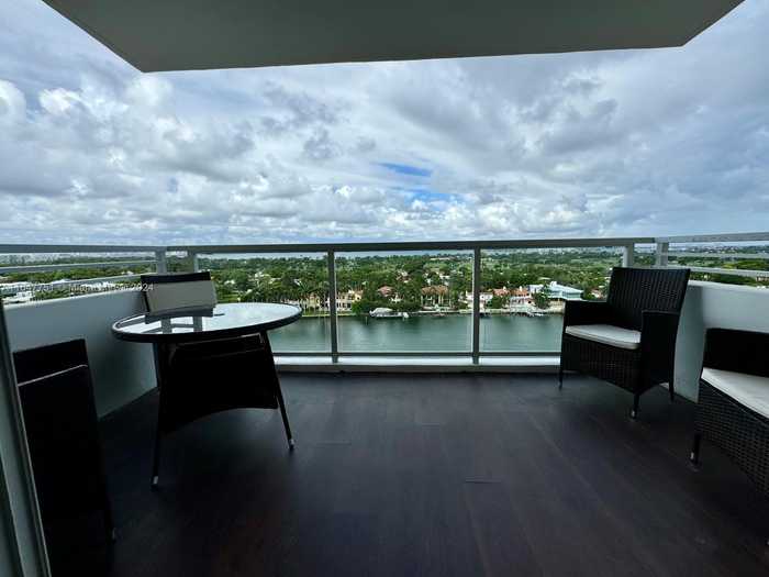 photo 2: 5600 Collins Ave Unit 14H, Miami Beach FL 33140