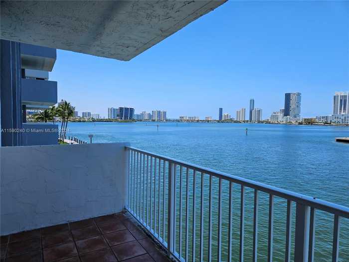 photo 1: 4000 NE 170th St Unit 305, North Miami Beach FL 33160