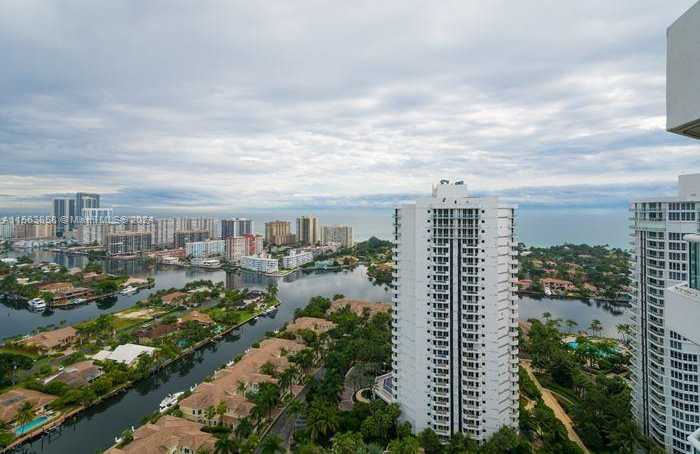 photo 1: 21205 Yacht Club Dr Unit 3209, Aventura FL 33180