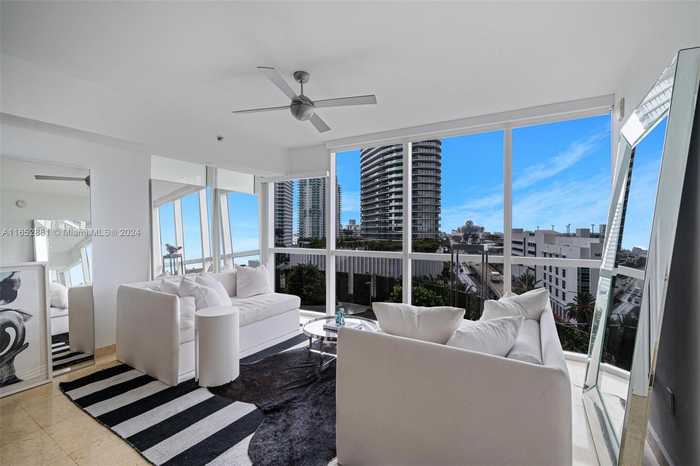 photo 1: 450 Alton Rd Unit 808, Miami Beach FL 33139