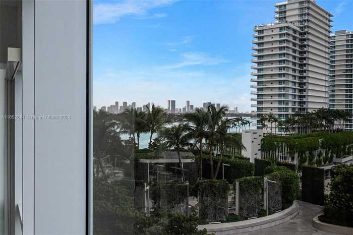 photo 18: 450 Alton Rd Unit 808, Miami Beach FL 33139