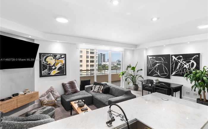 photo 1: 808 Brickell Key Dr Unit 1903, Miami FL 33131