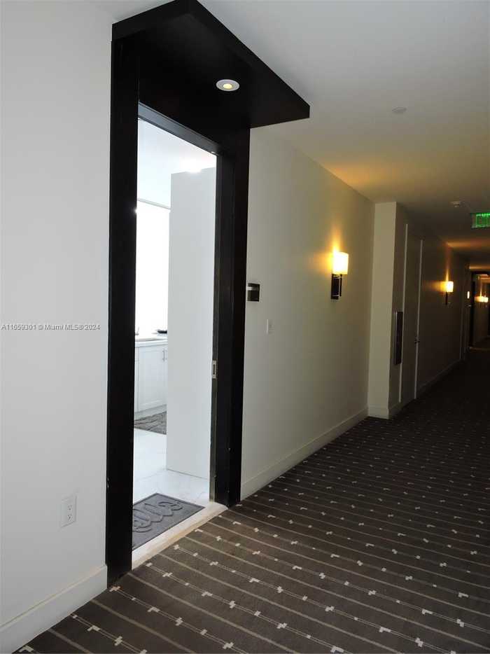 photo 1: 200 Biscayne Boulevard Way Unit 4712, Miami FL 33131