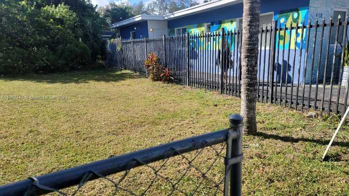 photo 2: 120 NE 56th St, Miami FL 33137